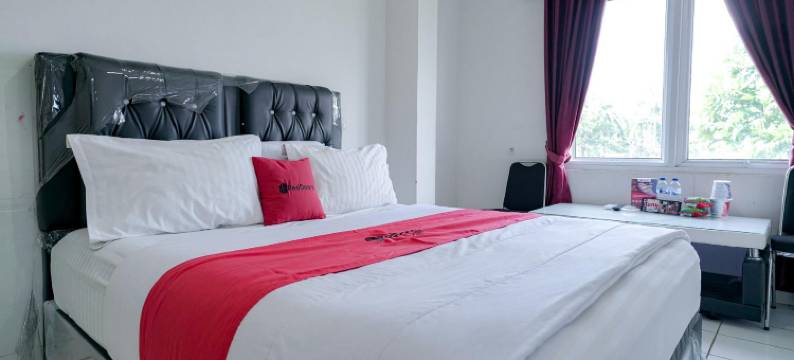 红多兹酒店-近巨港机场2号(RedDoorz Near Palembang Airport 2)图片