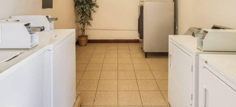 埃尔帕索西部的伊克诺套房旅馆(Econo Lodge Inn & Suites)图片