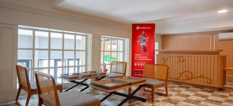 红多兹普拉斯酒店-三宝垄马杜科罗拉亚(RedDoorz Plus @ Madukoro Raya Semarang)图片