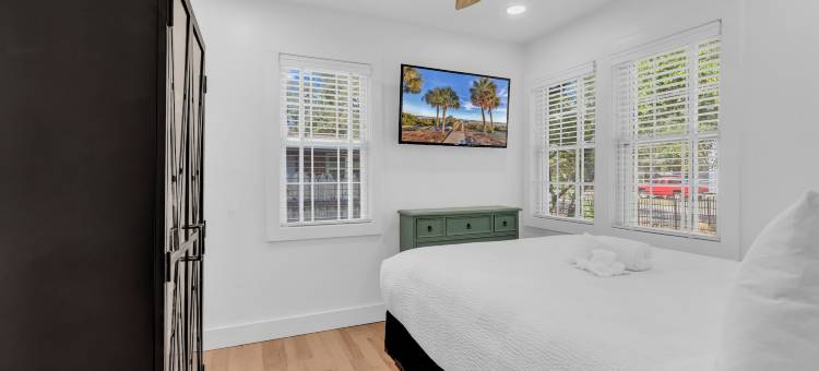 默特尔比奇家庭度假屋-宽敞的四卧室(Myrtle Beach Family Retreat-Spacious 4BR)图片