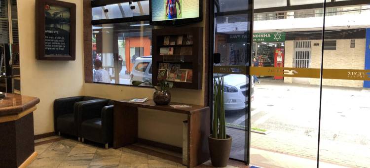 菲尼克斯良好度假屋酒店(Fênix Hotel BOM Retiro)图片