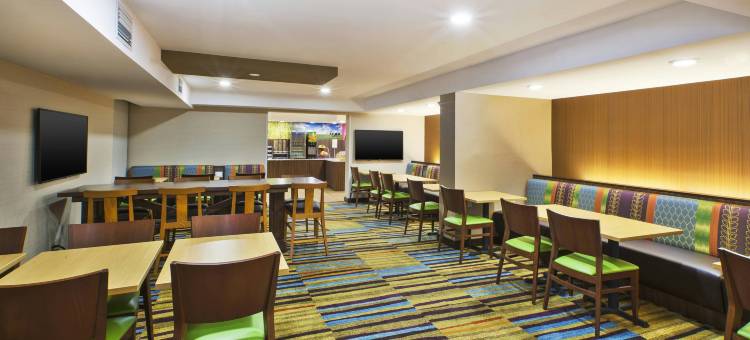 赫恩登莱斯顿万枫酒店及套房(Fairfield Inn & Suites Herndon Reston)图片