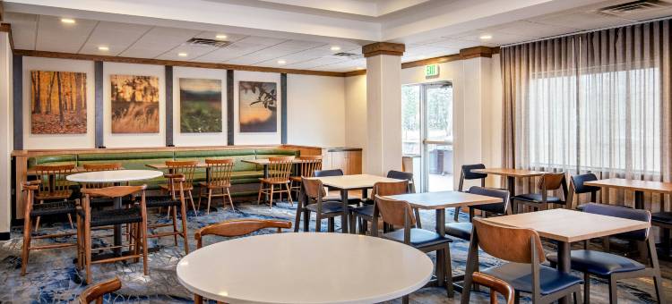 萨拉托加马耳他万豪万枫酒店(Fairfield Inn & Suites Saratoga Malta)图片