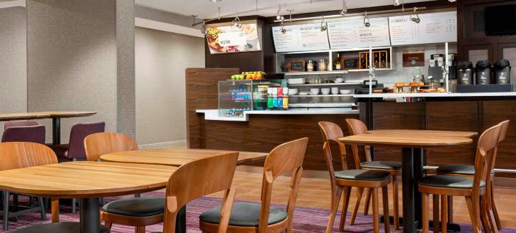 博林格林会议中心万怡酒店(Courtyard Bowling Green Convention Center)图片