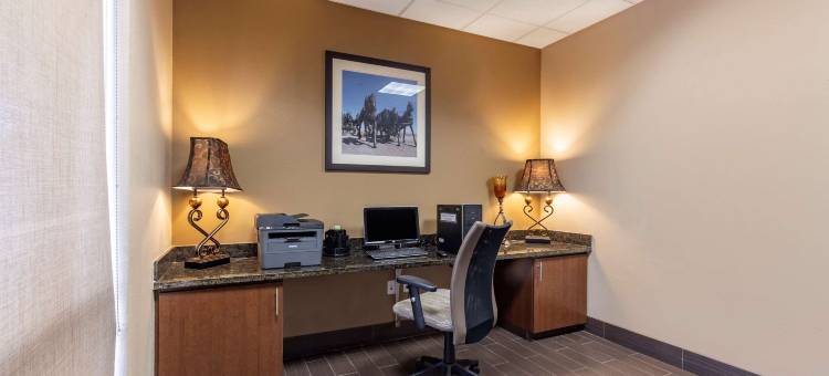 希尔顿沙尼的Spark酒店(Spark by Hilton Shawnee)图片