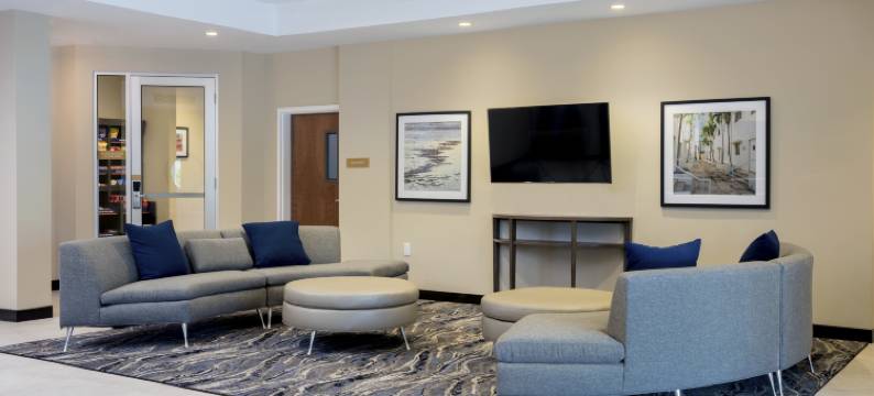 迈阿密行政机场-肯德尔Candlewood Suites(Candlewood Suites MIAMI EXEC AIRPORT - KENDALL by IHG)图片