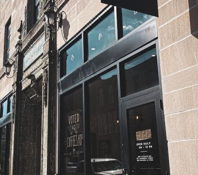 Stylish 3 Bedroom in The Trendy Warehouse District Hotel Overview