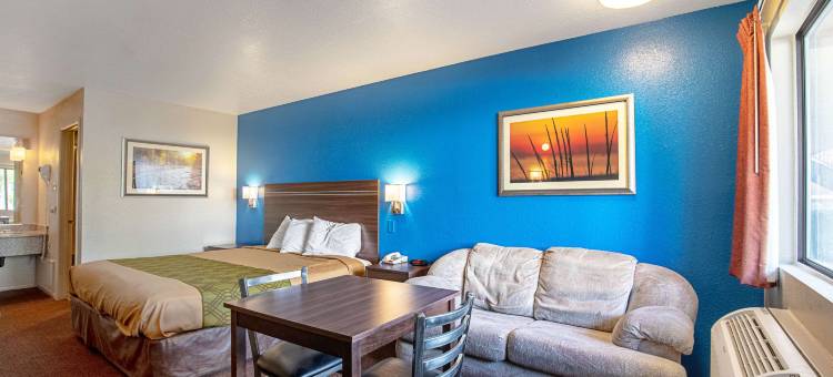 圣乔治北罗德威旅馆 - 近先锋公园(Rodeway Inn St George North - Near Pioneer Park)图片