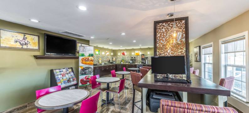 格伦普尔塔尔萨凯艺酒店(Quality Inn Glenpool - Tulsa)图片