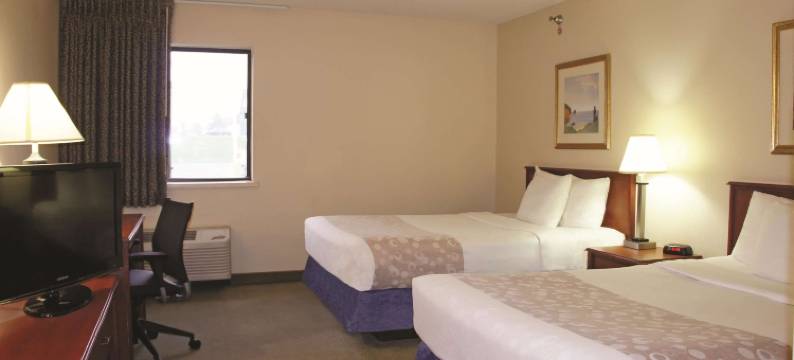 奥马哈西南拉昆塔温德姆酒店(La Quinta Inn by Wyndham Omaha Southwest)图片