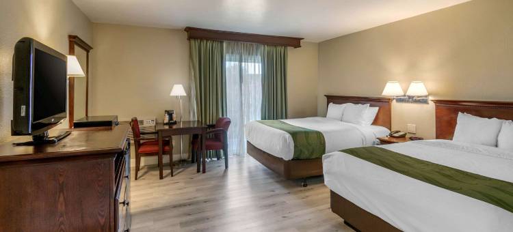 埃尔卡洪圣地亚哥东凯艺套房酒店(Quality Inn & Suites El Cajon San Diego East)图片