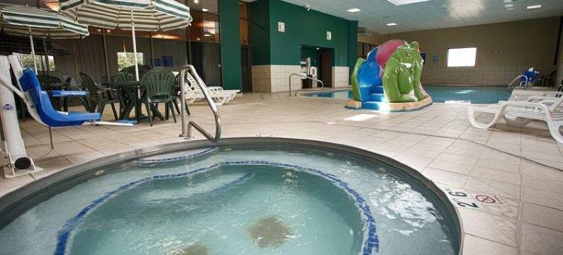 AmericInn by Wyndham Watertown(AmericInn by Wyndham Watertown)图片