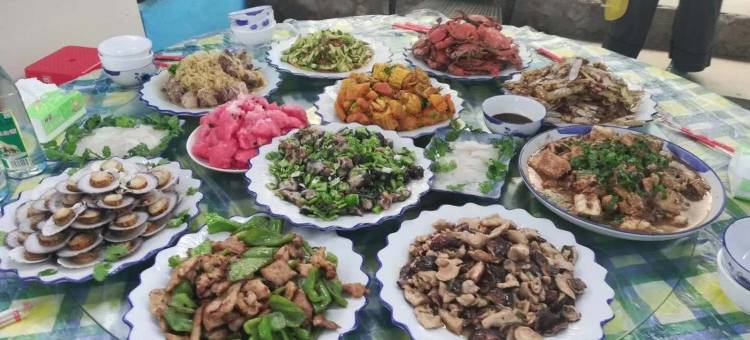 鑫水岸深海猎人客舍公寓(月亮湾路分店)图片