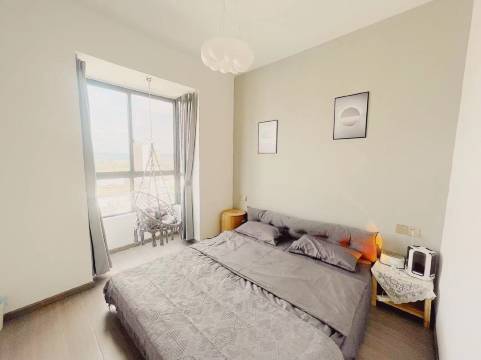 诗遇晴天公寓(外北街分店)