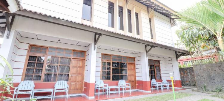 萨特里亚菲酒店(Satriafi Hotel)图片