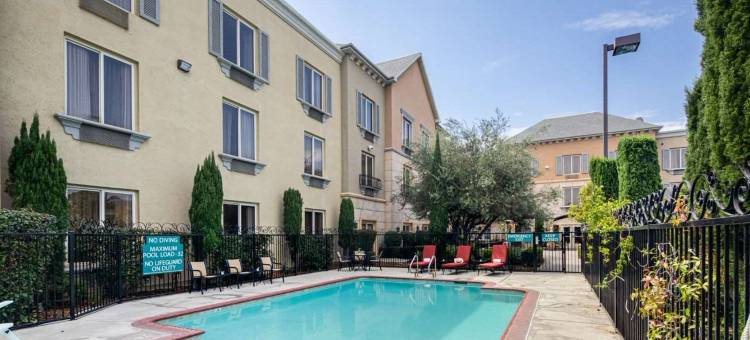 艾尔斯海豹滩酒店(Ayres Hotel Seal Beach – Cypress)图片