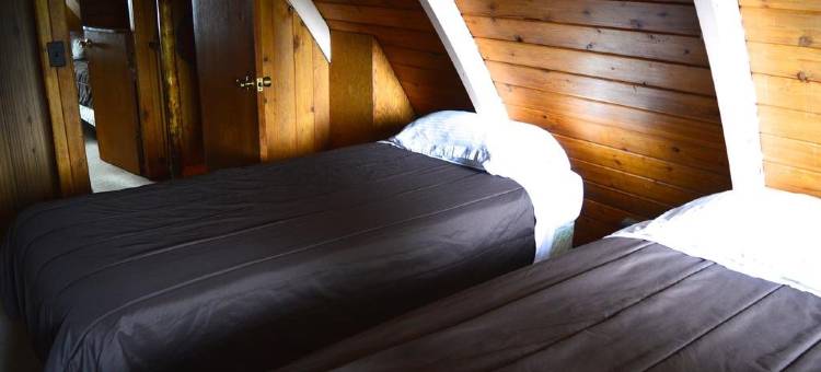 红色百叶窗小屋旅馆(Red Shutter Cabin)图片