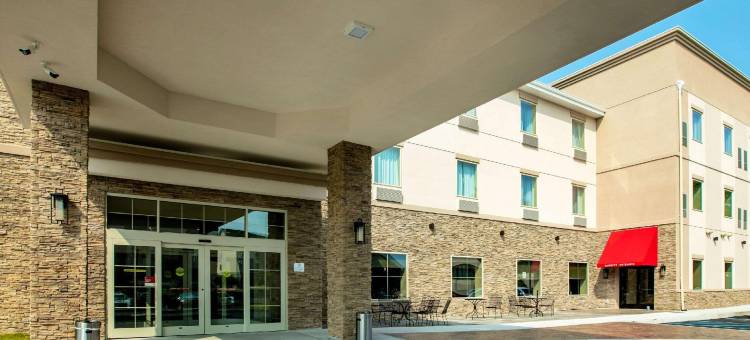 菲什基尔 84 号州际公路附近舒适全套房酒店(Comfort Suites Fishkill Near Interstate 84)图片