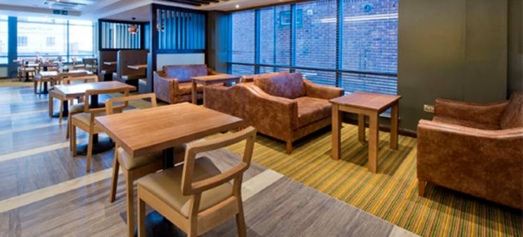 莱奇沃思花园城普瑞米尔酒店(Premier Inn Letchworth Garden City)图片