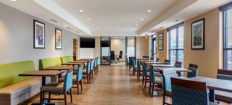 斯克内克塔迪-斯科迪亚舒适套房酒店(Comfort Inn & Suites Schenectady - Scotia)图片