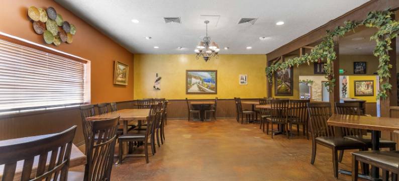 星期天豪斯贝斯特韦斯特酒店(Best Western Sunday House Inn)图片