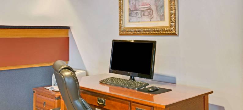 拉皮德城流Travelodge by Wyndham(Travelodge by Wyndham Rapid City)图片