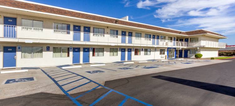 凤凰城北贝尔路6号汽车旅馆(Motel 6 Phoenix, AZ - North Bell Road)图片