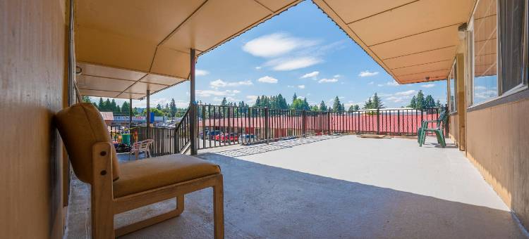 OYO 格拉德斯通经济旅店 - 波特兰/克拉克默斯(Budget Inn Gladstone by OYO - Portland Clackamas)图片