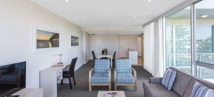 格雷尔自由塔盛橡套房酒店(Oaks Glenelg Liberty Suites)图片