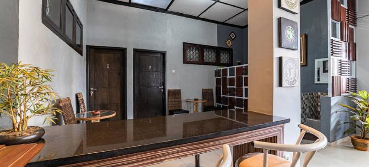 红多兹伊斯兰酒店-近玛琅RRI(RedDoorz Syariah Near Rri Malang)图片