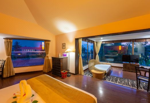 O Hotel Goa, Candolim BeachHotel Overview