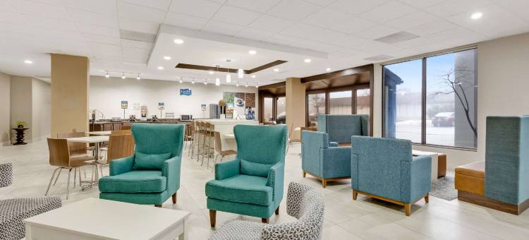 伊利娱乐场附近克拉丽奥酒店(Clarion Pointe Near Erie Casino)图片