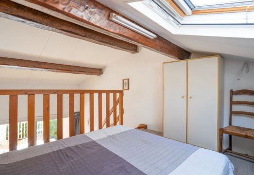 Le Pin Hotel Overview