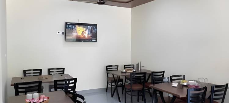 Hotel Midway Inn图片