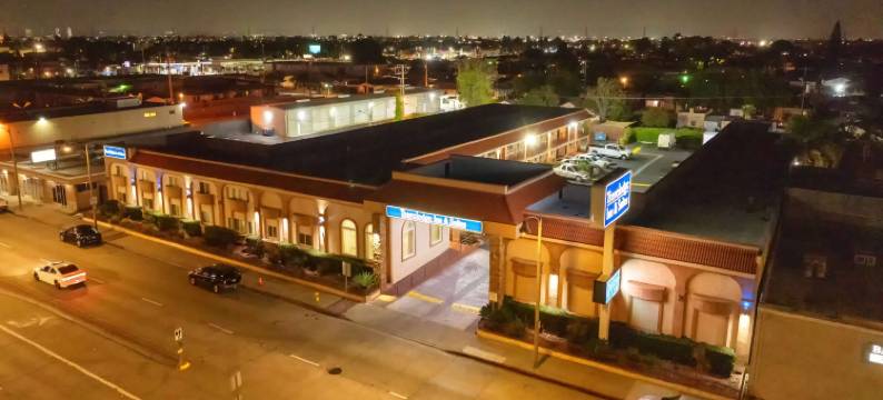 洛杉矶地区贝尔温德姆Travelodge套房酒店(Travelodge Inn & Suites by Wyndham Bell Los Angeles Area)图片