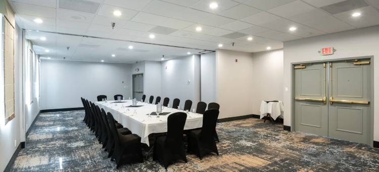 罗阿诺克假日酒店 - 坦格乌德路线419及581(Holiday Inn Roanoke-Tanglewood-RT 419&I581)图片