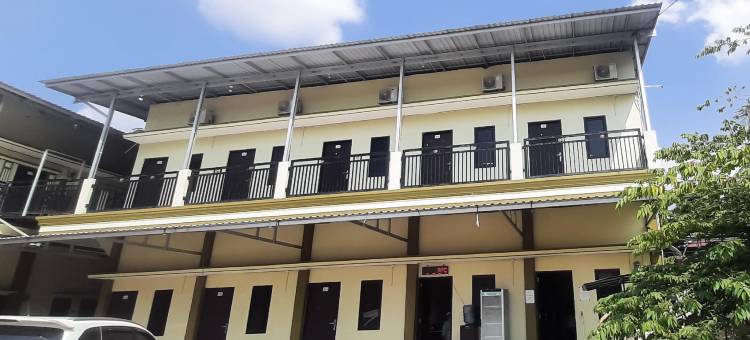 Urbanview Hotel Fira Syariah Muara Enim by RedDoorz图片