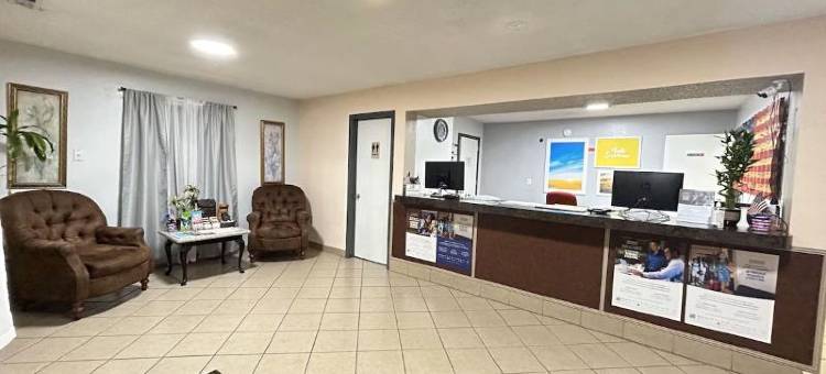布兰森戴斯酒店 - 近剧院区(Days Inn by Wyndham Branson Near Theatre District)图片