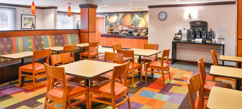 阿什伯勒万枫酒店及套房(Fairfield Inn & Suites Asheboro)图片