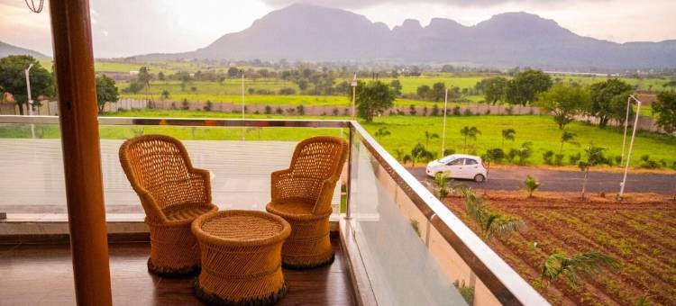 位于马托里的4卧室别墅-3500平方米|带5个独立浴室(Patil Luxuries Villa in Nashik 4 Bedroom with pool)图片