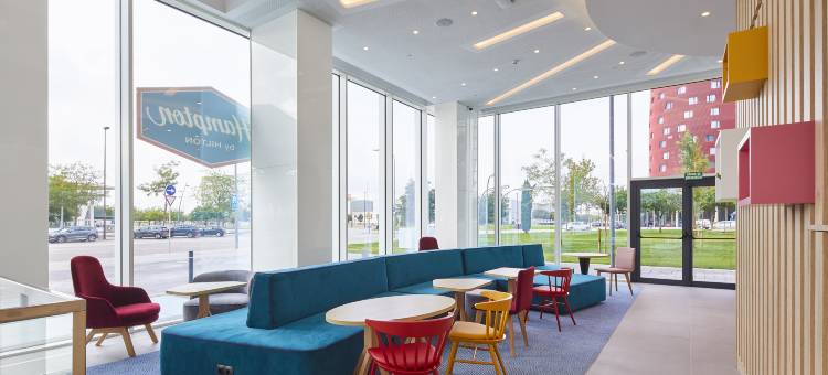 巴塞罗那费拉格兰维亚希尔顿欢朋酒店(Hampton by Hilton Barcelona Fira Gran Via)图片