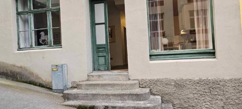 位于布罗松德中心！设备齐全的三卧室公寓(In the Heart of Brosundet! Fully equipped 3 Bed Room Ap)图片