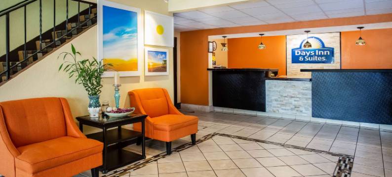 史蒂芬角温德姆戴斯套房酒店(Days Inn & Suites by Wyndham Stevens Point)图片