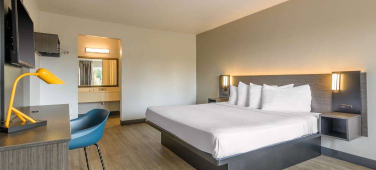 威基沃奇斯普林西尔6号汽车旅馆(Motel 6 Spring Hill, FL - Weeki Wachee)图片