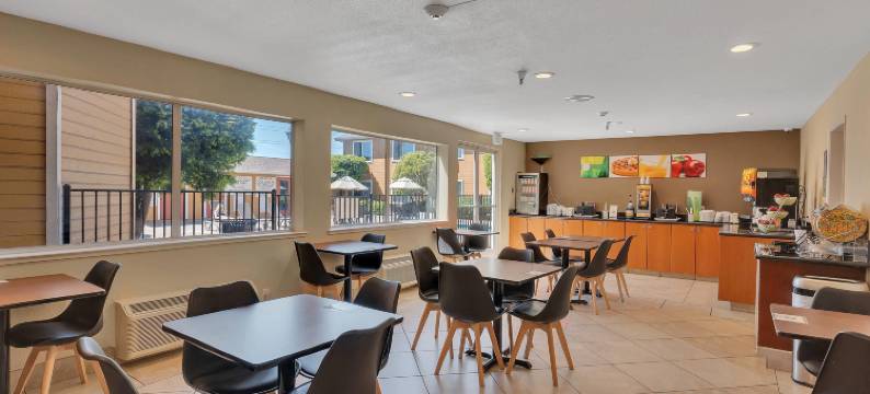 纳帕谷六旗探索王国凯艺酒店(Quality Inn Near Six Flags Discovery Kingdom-Napa Valley)图片