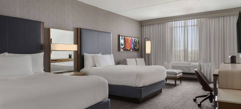 路易斯威尔机场万怡酒店(Courtyard Louisville Airport)图片