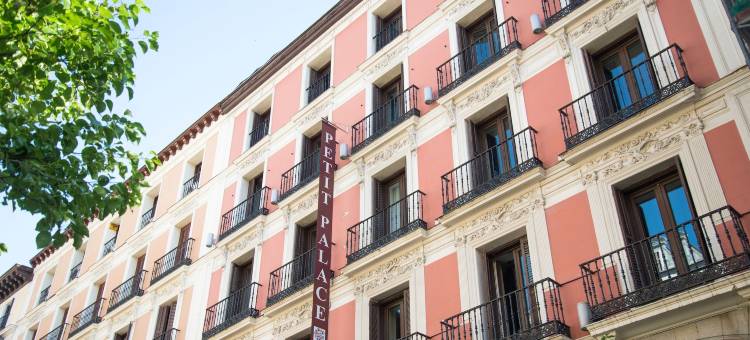 阿雷纳尔小宫殿(Petit Palace Arenal)图片