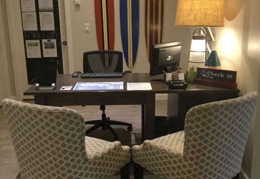 Embarc UclueletHotel Overview