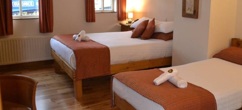 瓦尔斯酒店(Walsh's Hotel and Apartments)图片