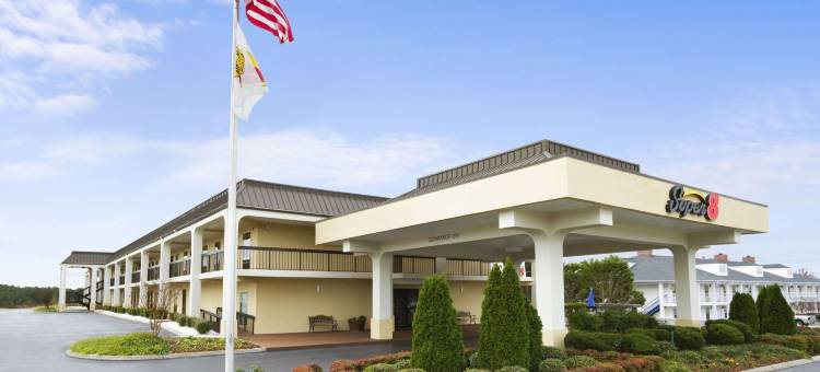 卡尔霍恩速8酒店(Super 8 by Wyndham Calhoun)图片